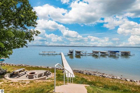 Tiny photo for 7852 Underwood Ridge, Traverse City, MI 49686 (MLS # 1942537)