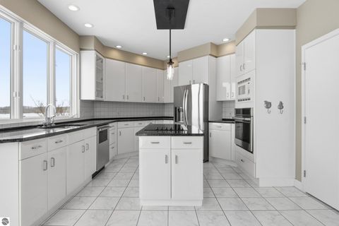 Tiny photo for 7852 Underwood Ridge, Traverse City, MI 49686 (MLS # 1942537)