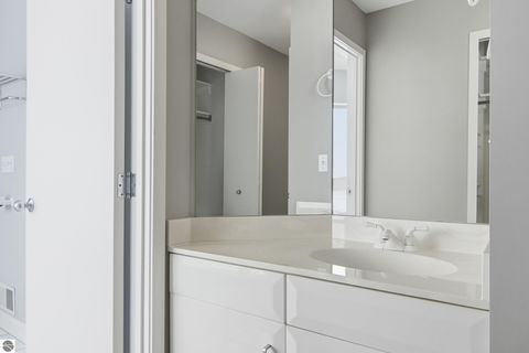 Tiny photo for 7852 Underwood Ridge, Traverse City, MI 49686 (MLS # 1942537)