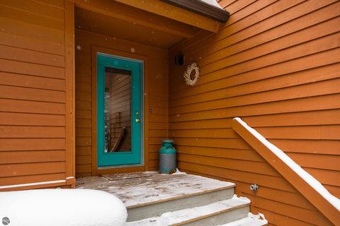 Tiny photo for 2991 Ojibwa Trail, Traverse City, MI 49686 (MLS # 1942042)