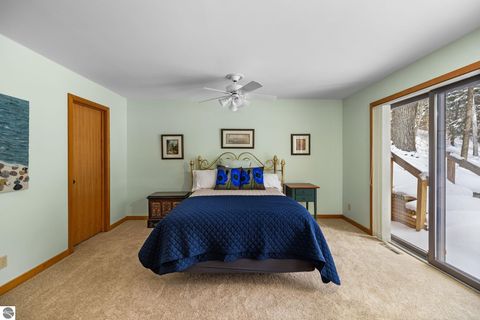 Tiny photo for 2991 Ojibwa Trail, Traverse City, MI 49686 (MLS # 1942042)