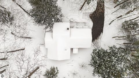 Tiny photo for 2991 Ojibwa Trail, Traverse City, MI 49686 (MLS # 1942042)