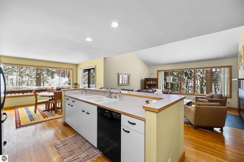 Tiny photo for 2991 Ojibwa Trail, Traverse City, MI 49686 (MLS # 1942042)