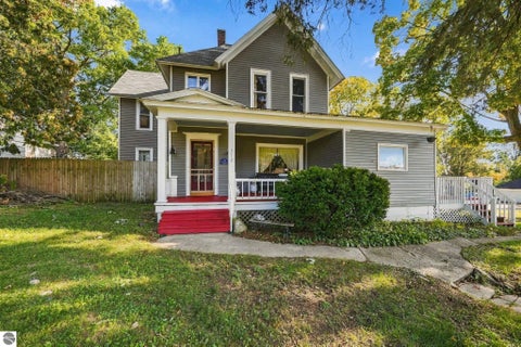 Photo of 318 Hersey ST, Cadillac, MI 49601 (MLS # 1951104)