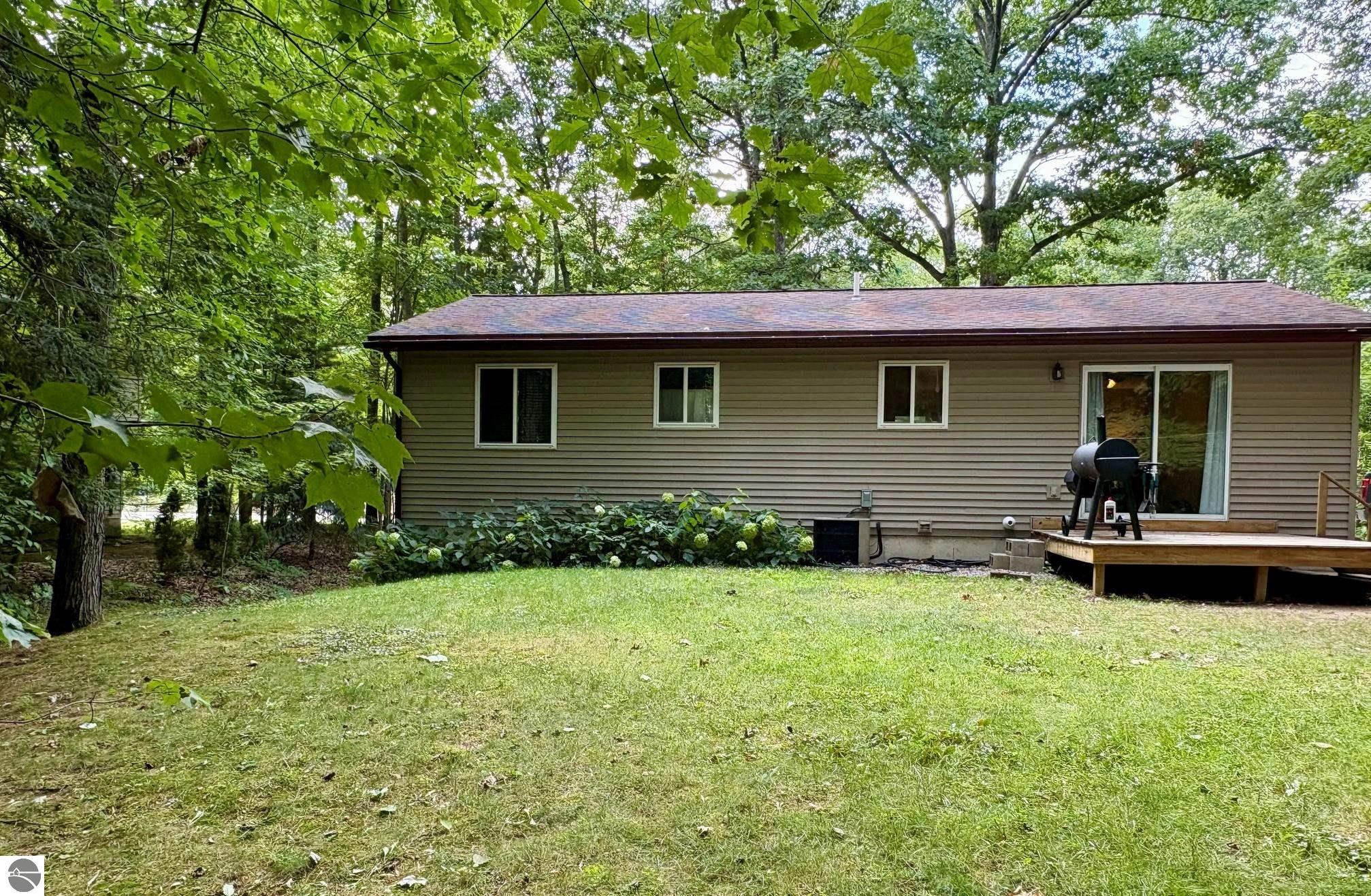 2895 Artist Avenue - Photo 2