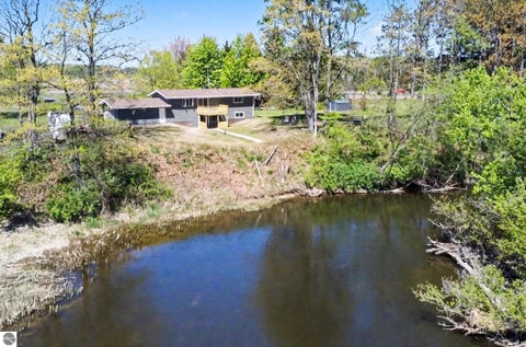 Tiny photo for 4381 W Pine River Road, St Louis, MI 48880 (MLS # 1945026)