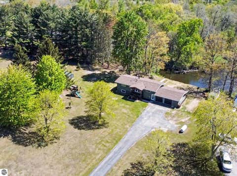Tiny photo for 4381 W Pine River Road, St Louis, MI 48880 (MLS # 1945026)