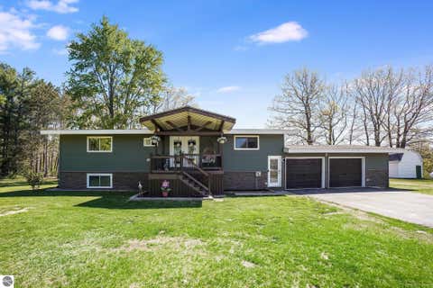 Tiny photo for 4381 W Pine River Road, St Louis, MI 48880 (MLS # 1945026)