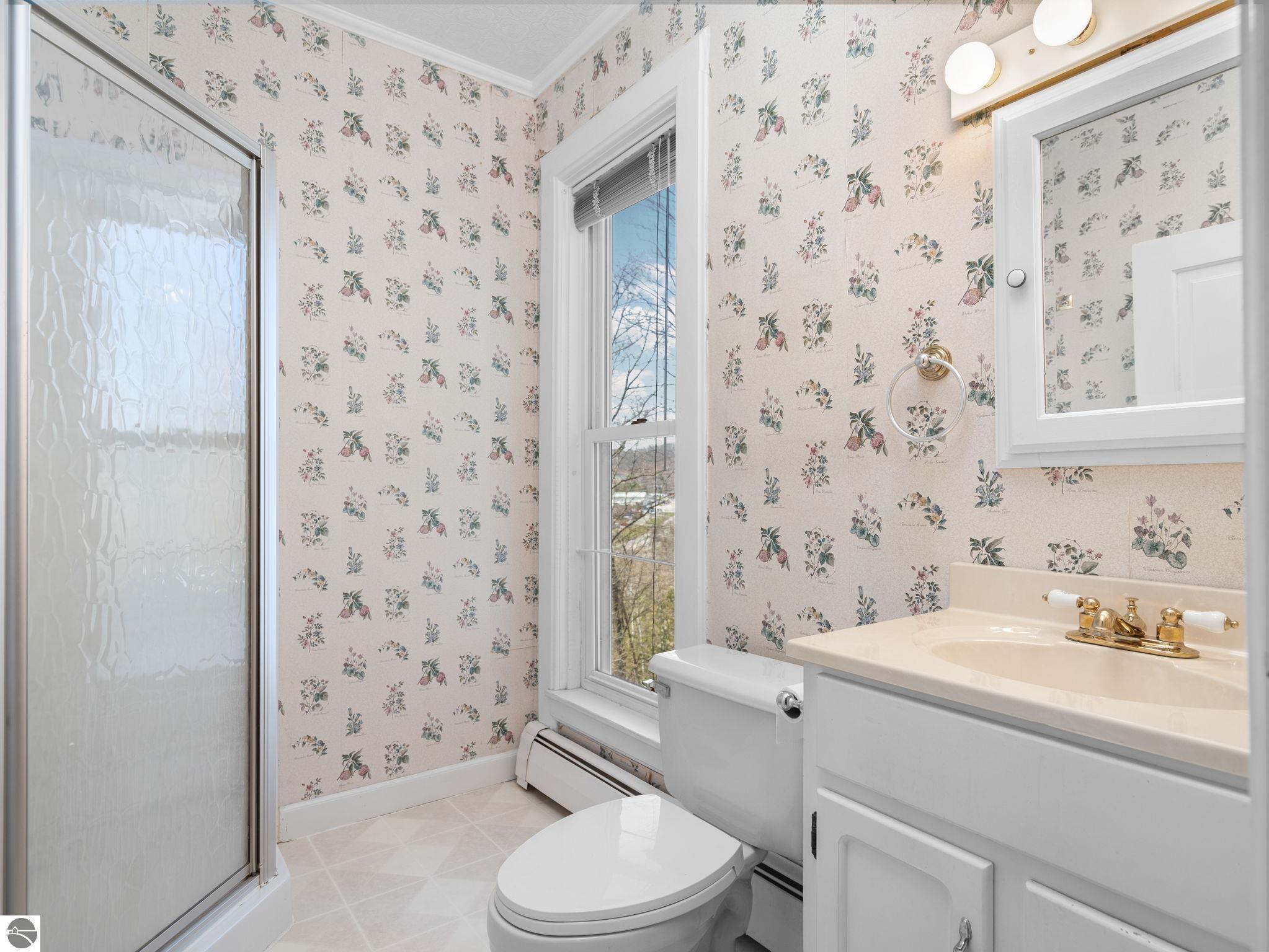 3515 Jefferson Rd, Traverse City, MI, 49684, USA, 5 Bedrooms Bedrooms, ,4 BathroomsBathrooms,Residential,Active,3515 Jefferson Rd,1944602