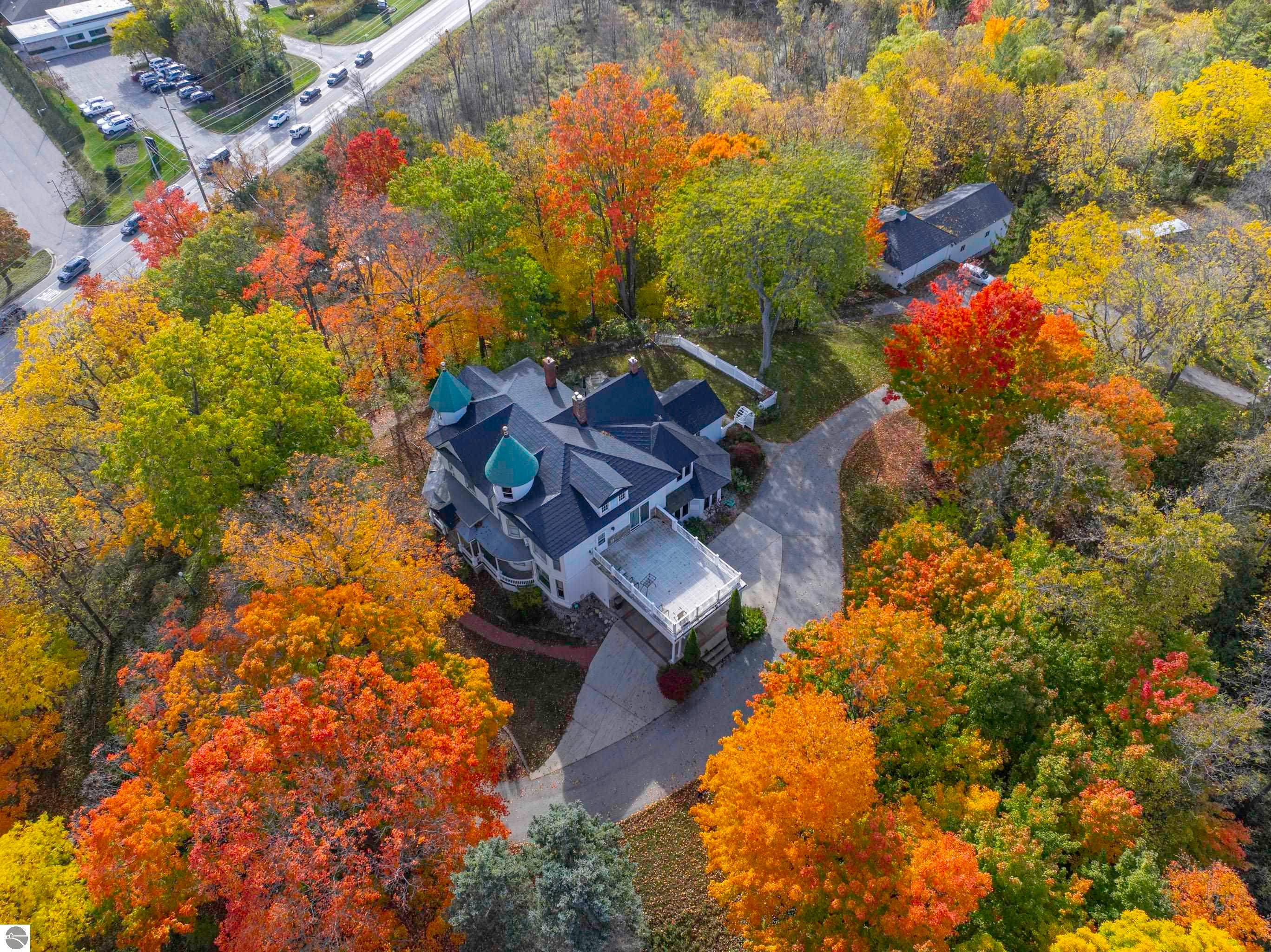 3515 Jefferson Rd, Traverse City, MI, 49684, USA, 5 Bedrooms Bedrooms, ,4 BathroomsBathrooms,Residential,Active,3515 Jefferson Rd,1944602