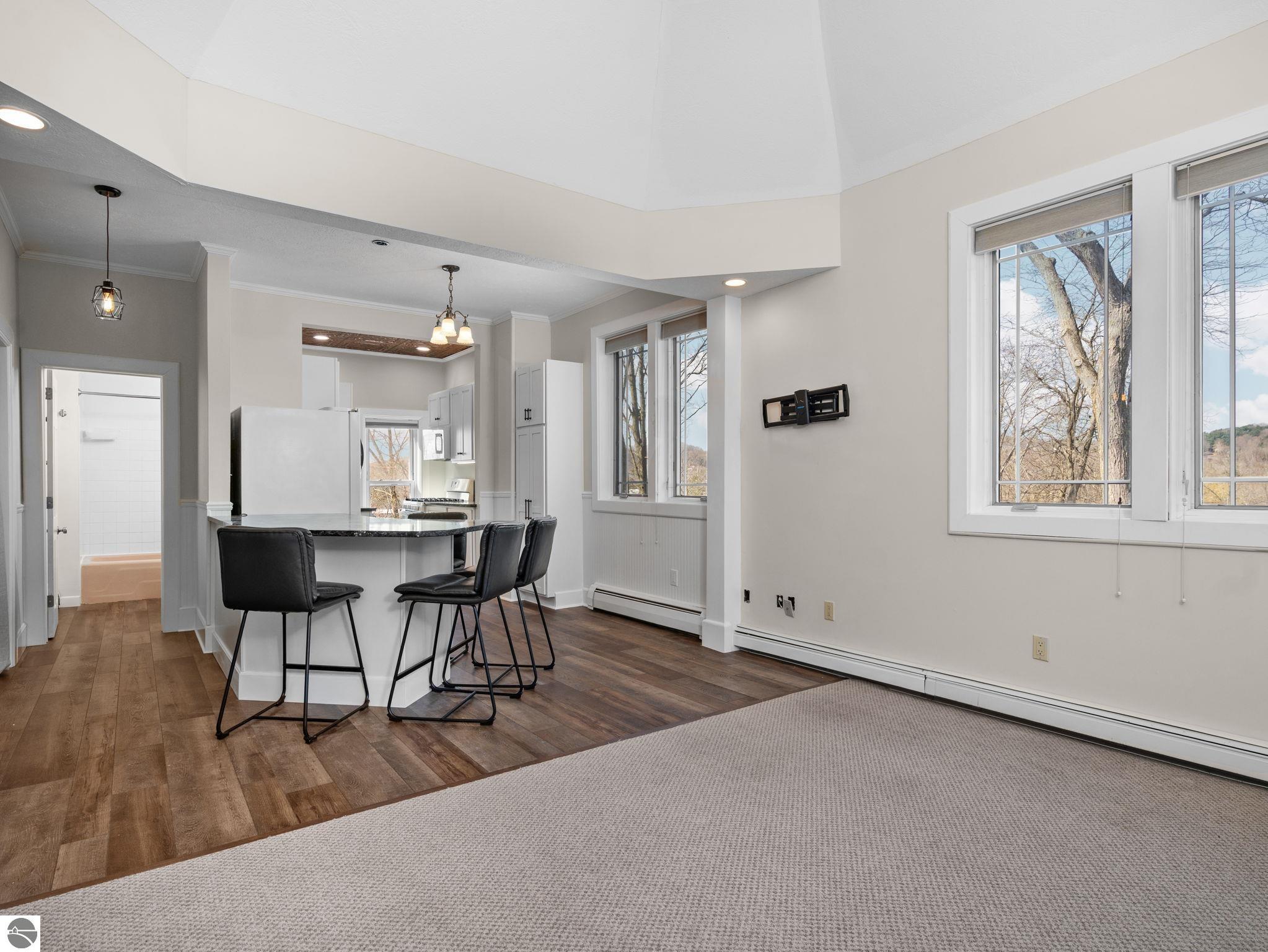 3515 Jefferson Rd, Traverse City, MI, 49684, USA, 5 Bedrooms Bedrooms, ,4 BathroomsBathrooms,Residential,Active,3515 Jefferson Rd,1944602