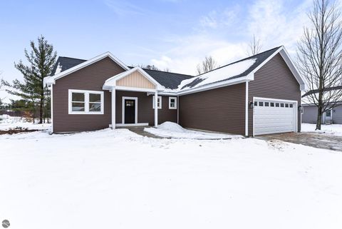 Photo of 1393 Killdeer Lane, Kingsley, MI 49649 (MLS # 1941358)