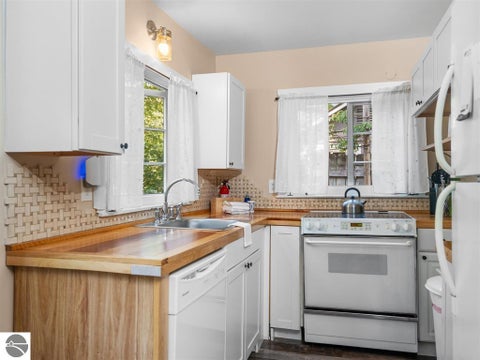 Tiny photo for 917 S Bayshore Drive, Elk Rapids, MI 49629 (MLS # 1950229)