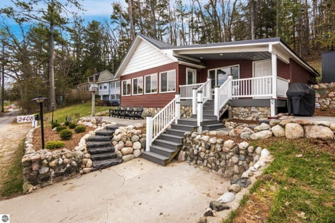 Tiny photo for 2408 Pinehurst Trail, Traverse City, MI 49696 (MLS # 1944732)