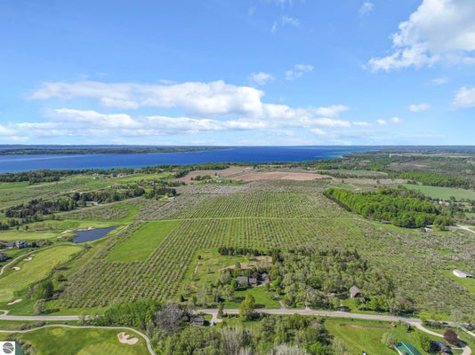 7710 US HIGHWAY 31 N, WILLIAMSBURG, MI 49690 - Image 8abb100e1ebdacd78ed472586d837cd6/513187131