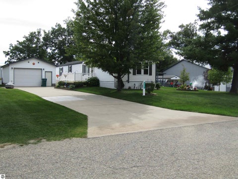 Tiny photo for 3287 Comanche Trail, West Branch, MI 48661 (MLS # 1950990)