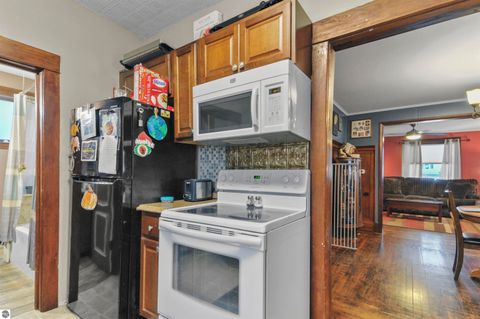 Tiny photo for 507 Lincoln Street, Cadillac, MI 49601 (MLS # 1942451)