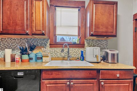 Tiny photo for 507 Lincoln Street, Cadillac, MI 49601 (MLS # 1942451)