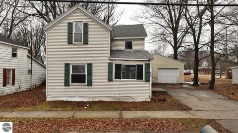 Tiny photo for 233 E Wright Avenue, Shepherd, MI 48883 (MLS # 1942801)