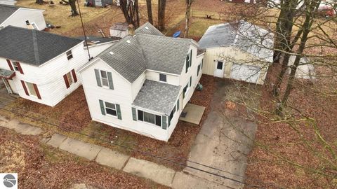 Tiny photo for 233 E Wright Avenue, Shepherd, MI 48883 (MLS # 1942801)