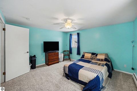 Tiny photo for 1054 E Maple, Mt Pleasant, MI 48858 (MLS # 1942122)