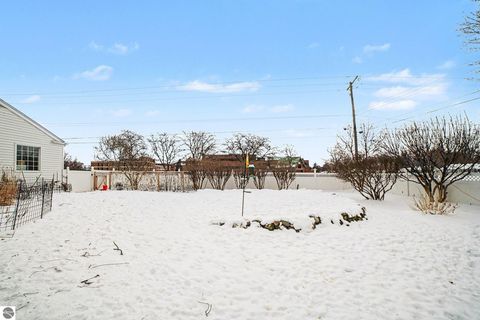 Tiny photo for 1054 E Maple, Mt Pleasant, MI 48858 (MLS # 1942122)