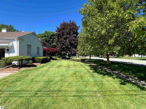 Tiny photo for 1054 E Maple, Mt Pleasant, MI 48858 (MLS # 1942122)
