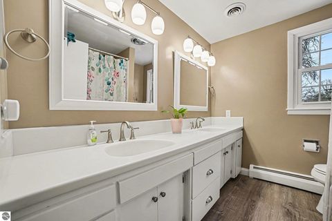 Tiny photo for 1054 E Maple, Mt Pleasant, MI 48858 (MLS # 1942122)