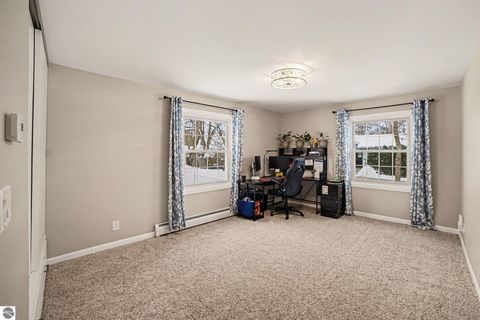 Tiny photo for 1054 E Maple, Mt Pleasant, MI 48858 (MLS # 1942122)