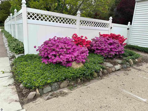 Tiny photo for 1054 E Maple, Mt Pleasant, MI 48858 (MLS # 1942122)