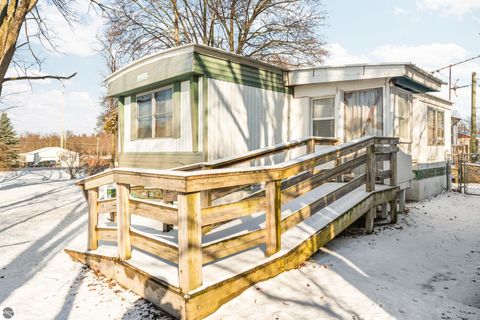 Tiny photo for 1534 Keystone Hills Court, Traverse City, MI 49696 (MLS # 1943042)