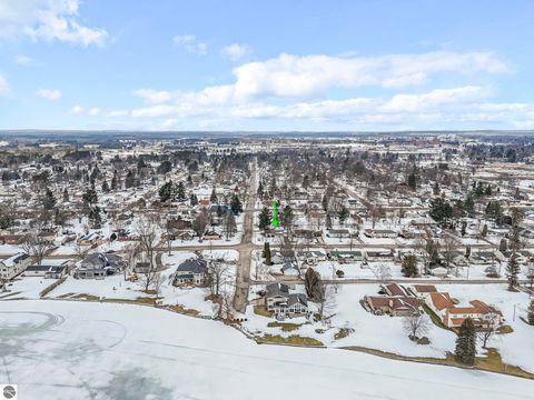 Tiny photo for 718 Sunset Lane, Cadillac, MI 49601 (MLS # 1942322)