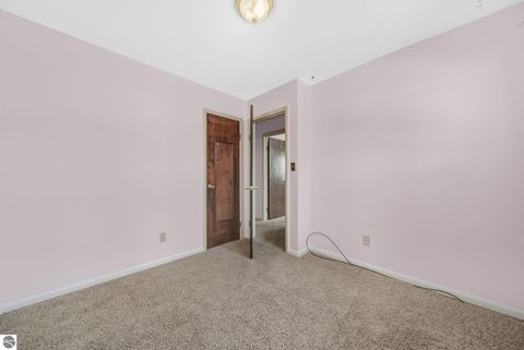 Tiny photo for 718 Sunset Lane, Cadillac, MI 49601 (MLS # 1942322)