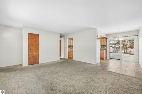 Tiny photo for 718 Sunset Lane, Cadillac, MI 49601 (MLS # 1942322)