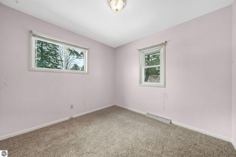 Tiny photo for 718 Sunset Lane, Cadillac, MI 49601 (MLS # 1942322)