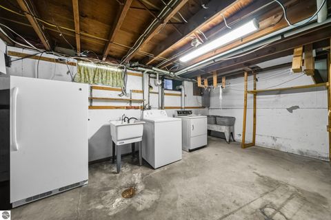 Tiny photo for 718 Sunset Lane, Cadillac, MI 49601 (MLS # 1942322)