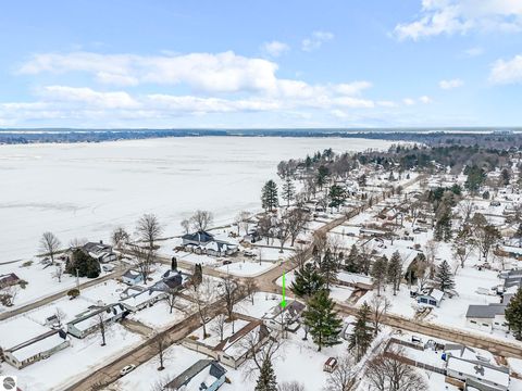 Tiny photo for 718 Sunset Lane, Cadillac, MI 49601 (MLS # 1942322)