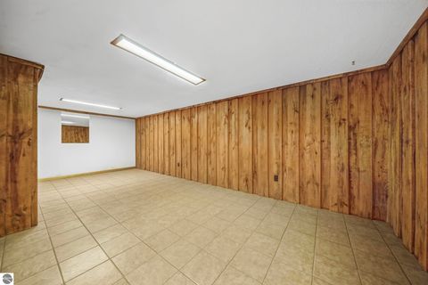 Tiny photo for 718 Sunset Lane, Cadillac, MI 49601 (MLS # 1942322)