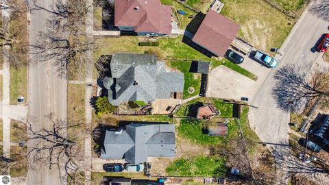 Tiny photo for 416 E Pine Street, Cadillac, MI 49601 (MLS # 1944123)