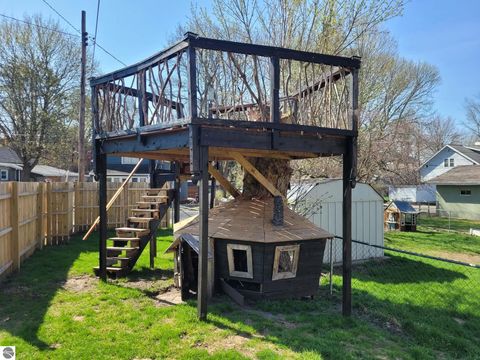 Tiny photo for 416 E Pine Street, Cadillac, MI 49601 (MLS # 1944123)