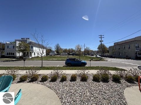 Tiny photo for 537 Randolph Street, Traverse City, MI 49684 (MLS # 1945165)