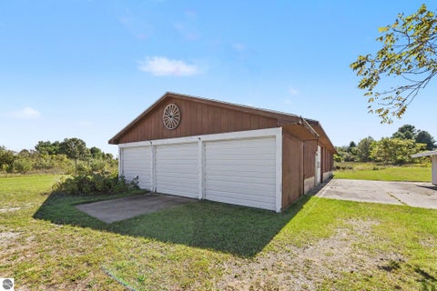 Tiny photo for 3339 Hartman Road, Traverse City, MI 49685 (MLS # 1950902)
