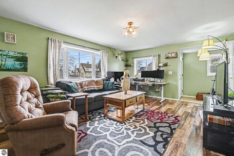 Tiny photo for 528 S Main Street Road, Fowler, MI 48835 (MLS # 1943064)