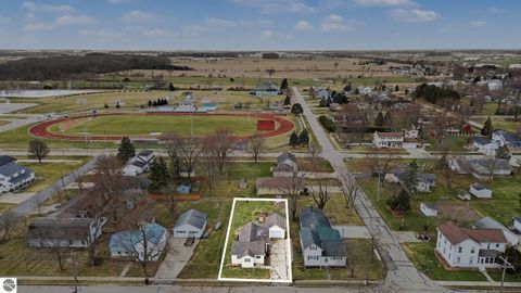 Tiny photo for 528 S Main Street Road, Fowler, MI 48835 (MLS # 1943064)