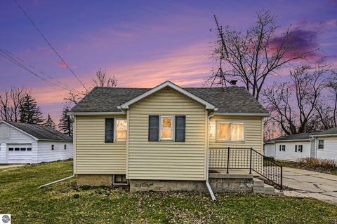 Photo of 528 S Main Street Road, Fowler, MI 48835 (MLS # 1943064)