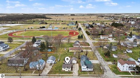 Tiny photo for 528 S Main Street Road, Fowler, MI 48835 (MLS # 1943064)