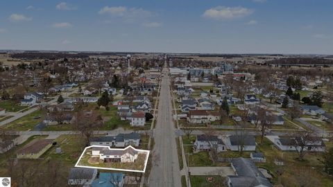 Tiny photo for 528 S Main Street Road, Fowler, MI 48835 (MLS # 1943064)
