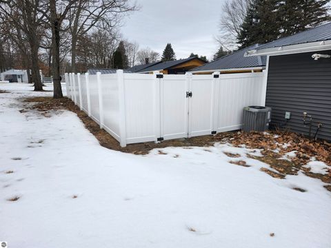 Tiny photo for 206 Joliet Avenue, Houghton Lake, MI 48629 (MLS # 1942736)