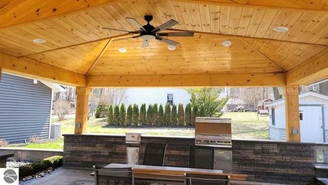 Tiny photo for 206 Joliet Avenue, Houghton Lake, MI 48629 (MLS # 1942736)