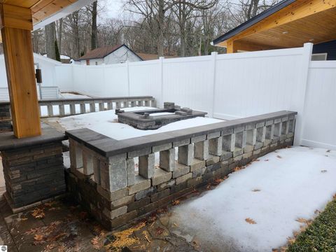 Tiny photo for 206 Joliet Avenue, Houghton Lake, MI 48629 (MLS # 1942736)